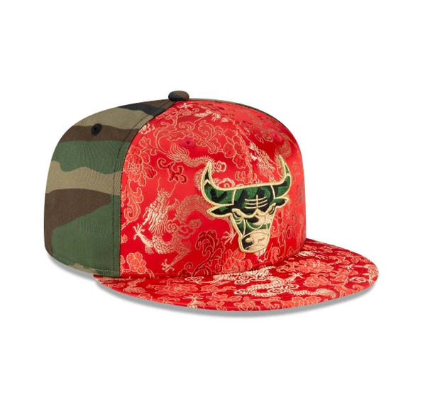 New Era Chicago Bulls Dragon Satin 59Fifty Fitted Hat - Image 6