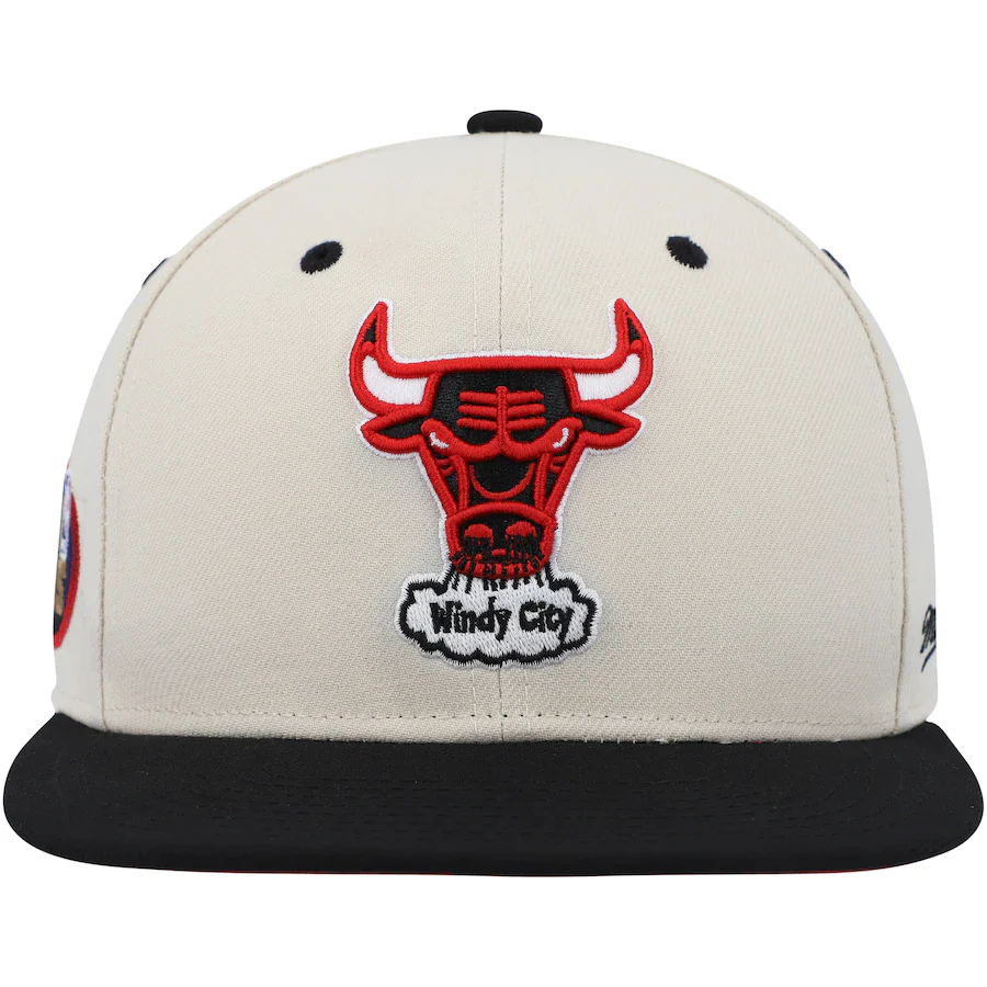 Mitchell & Ness Chicago Bulls Cream 1998 NBA Finals Hardwood Classics Fitted Hat - Image 5