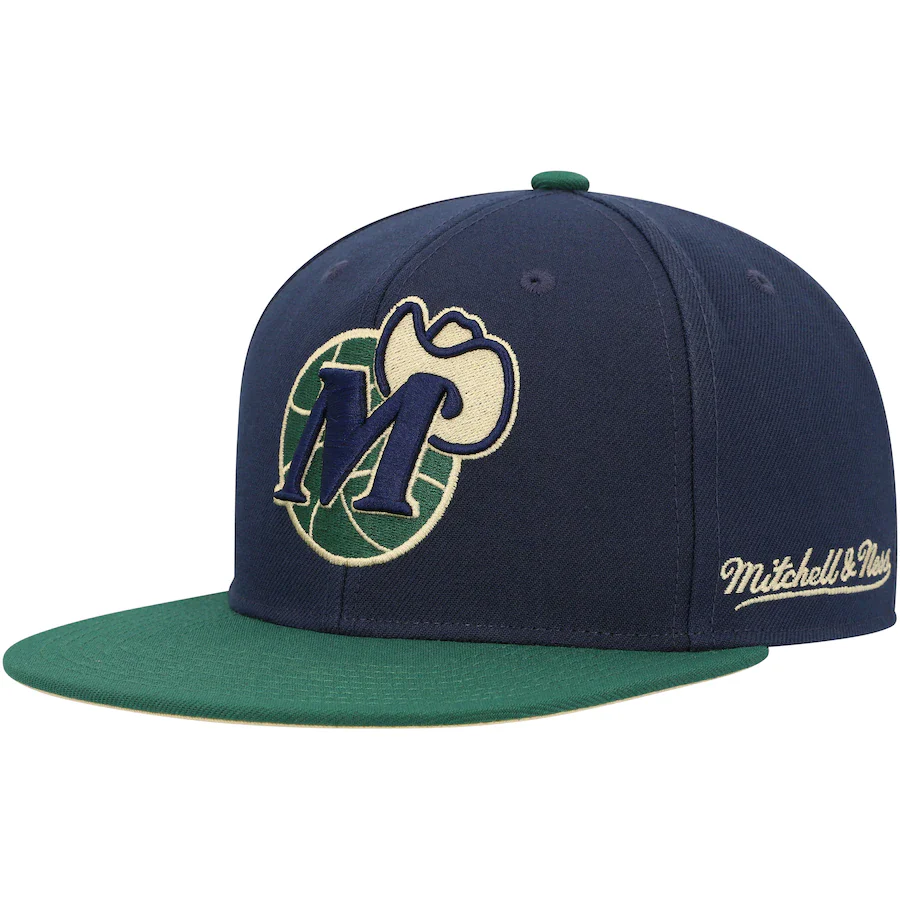 Mitchell & Ness Dallas Mavericks Navy/Green 2011 NBA Finals Grassland Fitted Hat - Image 4
