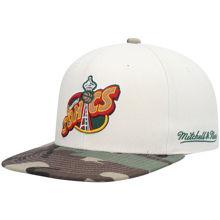 Mitchell & Ness Seattle SuperSonics Cream Hardwood Classics 40th Team Anniversary Patch Off White Camo Fitted Hat - Image 4