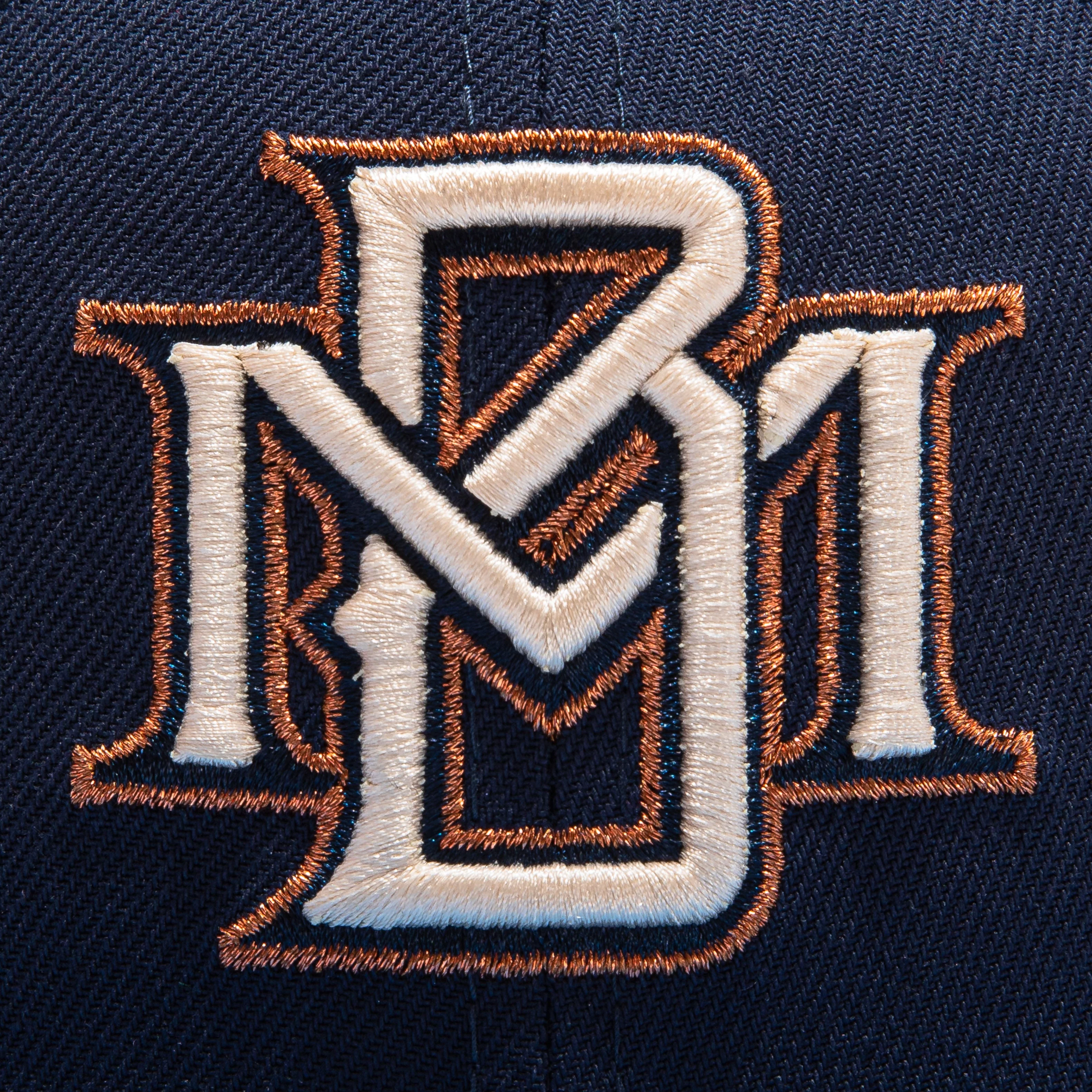 New Era  'Beer Pack' Milwaukee Brewers 25th Anniversary Patch 1994 59FIFTY Fitted Hat - Image 4