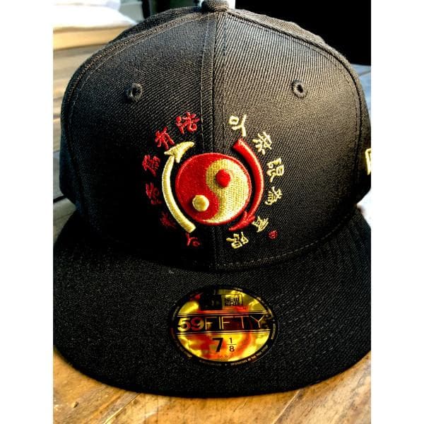New Era Bruce Lee Core Symbol OG 59Fifty Fitted Hat - Image 3