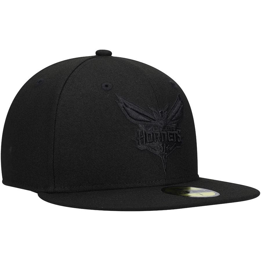 New Era Charlotte Hornets Black on Black 59Fifty Fitted Hat - Image 3