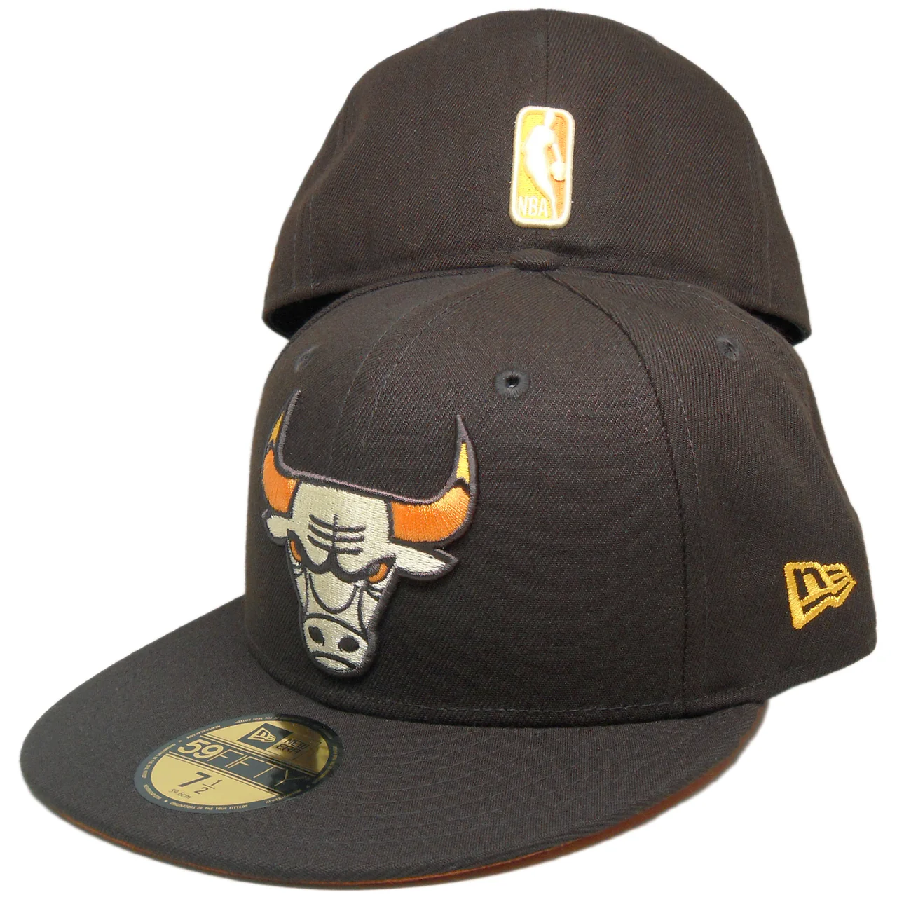 New Era Chicago Bulls Dark Brown/Orange 59FIFTY Fitted Hat - Image 2