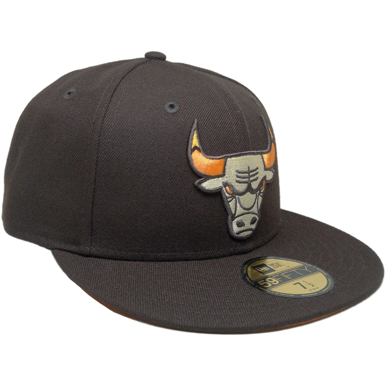 New Era Chicago Bulls Dark Brown/Orange 59FIFTY Fitted Hat - Image 3