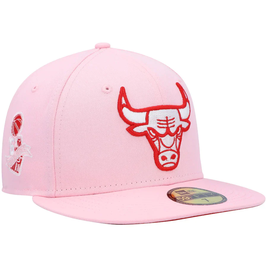 New Era Chicago Bulls Pink/Red Candy Cane 59FIFTY Fitted Hat - Image 3