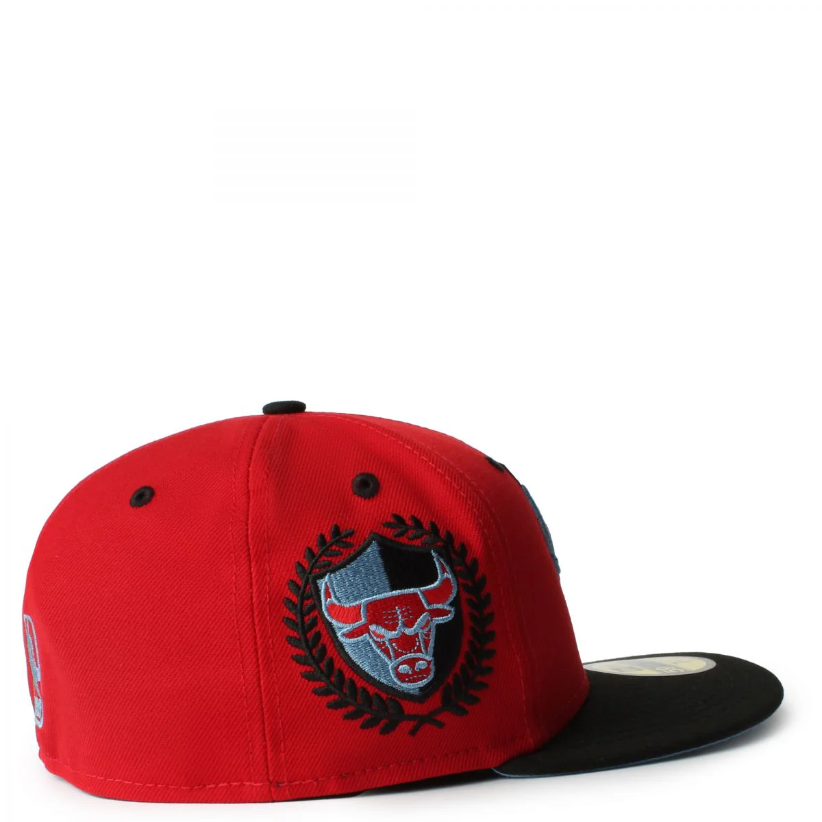 New Era Chicago Bulls Red/Black Light Blue UV 59FIFTY Fitted Hat - Image 3