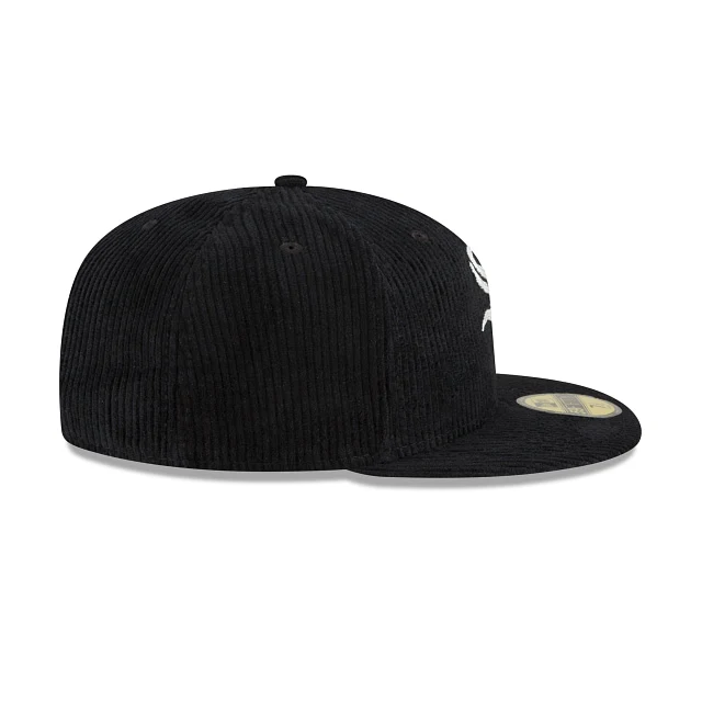New Era Chicago White Sox Corduroy 59fifty Fitted Hat - Image 6