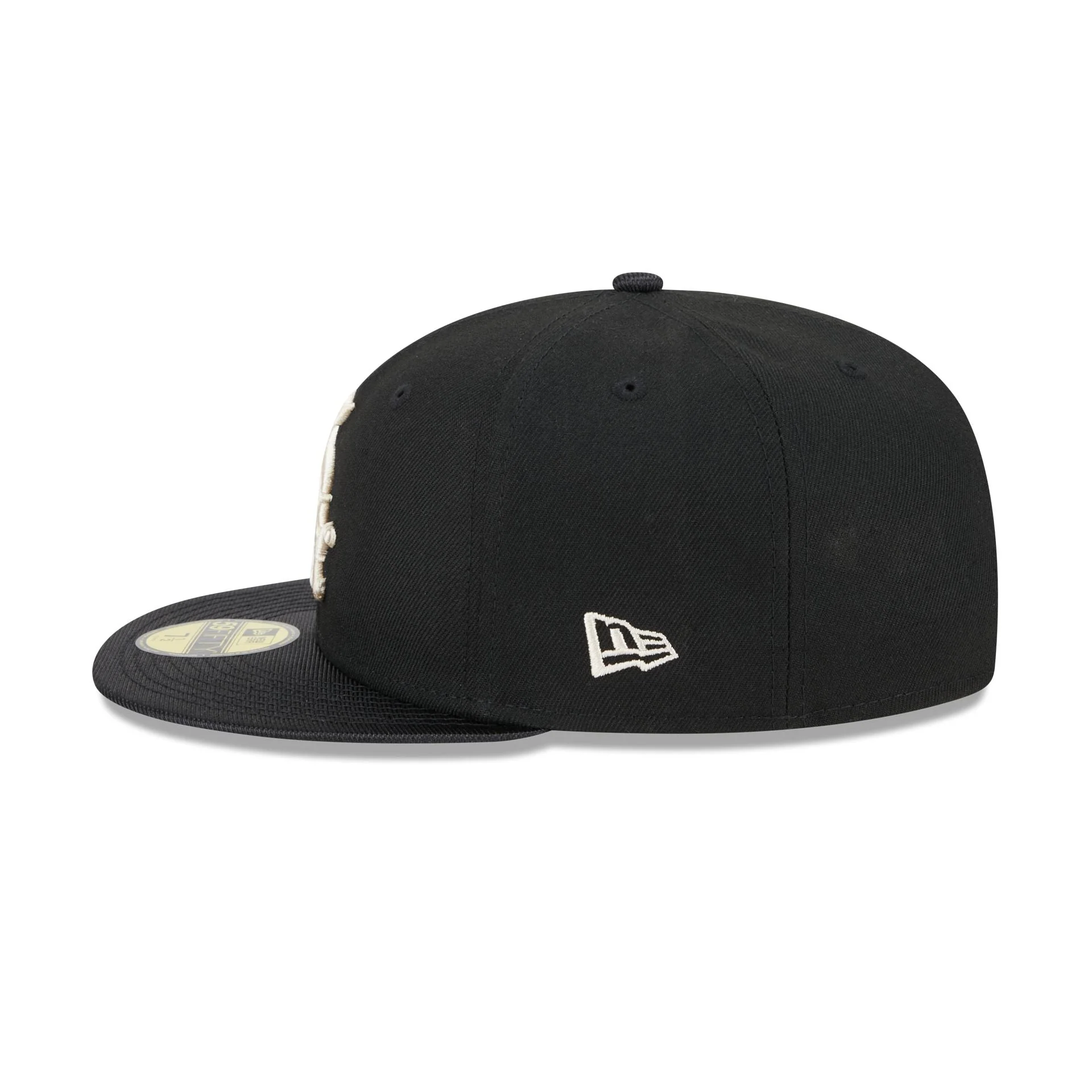 New Era Chicago White Sox Team Shimmer 2023 59FIFTY Fitted Hat - Image 4