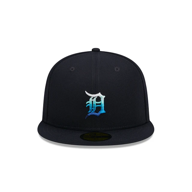New Era Detroit Tigers Metallic Gradient 2023 59FIFTY Fitted Hat - Image 2