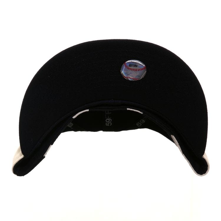 New Era Exclusive Reversed New York Yankees Rally Cap 59FIFTY Fitted Hat - Image 3