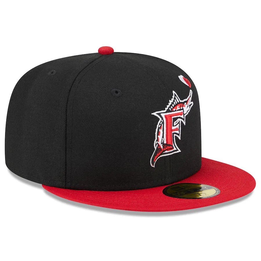 New Era Florida Marlins Black/Red Hearts 2023 59FIFTY Fitted Hat - Image 4