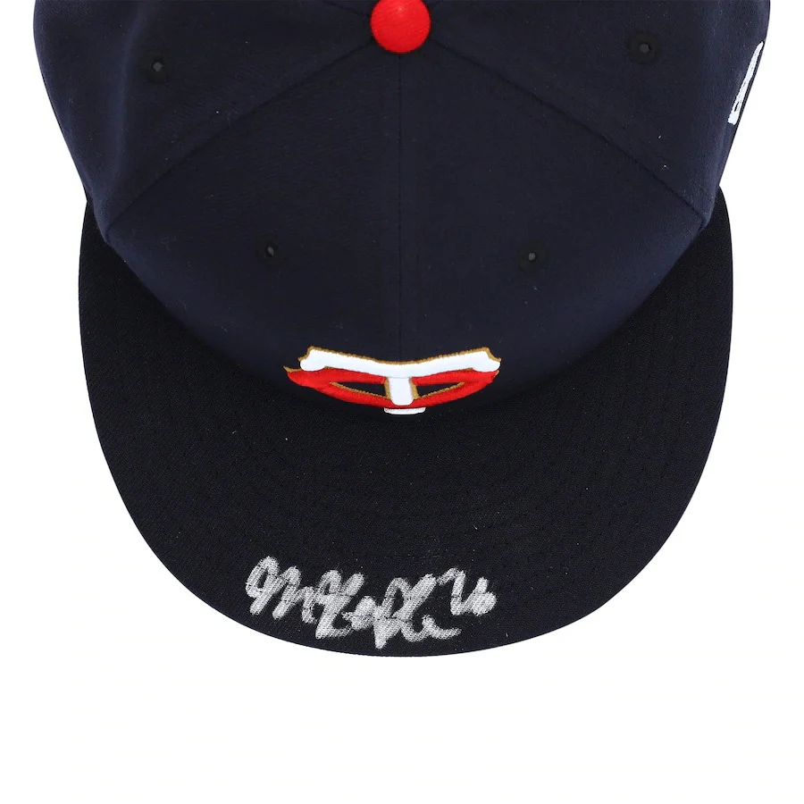 New Era Max Kepler Minnesota Twins Navy Autographed 59FIFTY Fitted Hat - Image 2