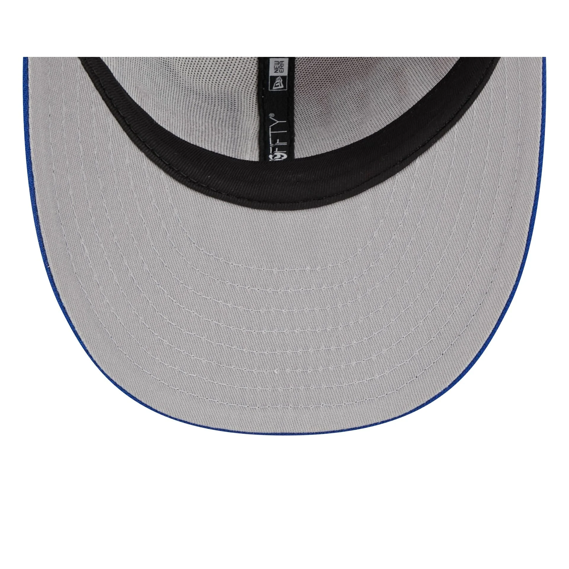 New Era New York Giants 2023 Sideline Low Profile 59FIFTY Fitted Hat - Image 7