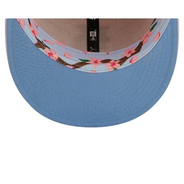 New Era  New York Mets Blossoms 2022 59FIFTY Fitted Hat - Image 7