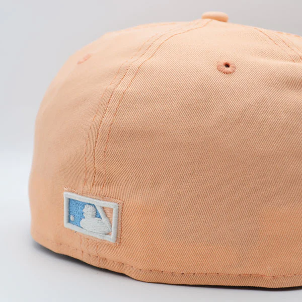 New Era New York Yankees 1999 World Series Peach/ Sky Blue Heart 59FIFTY Fitted Hat - Image 3