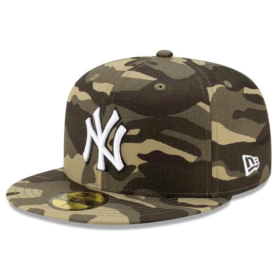 New Era New York Yankees 2021 Armed Forces 59FIFTY Fitted Hat - Image 2