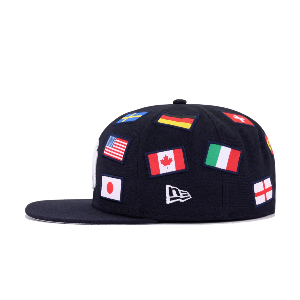 New Era New York Yankees Country Flag All Over 59Fifty Fitted Hat - Image 4