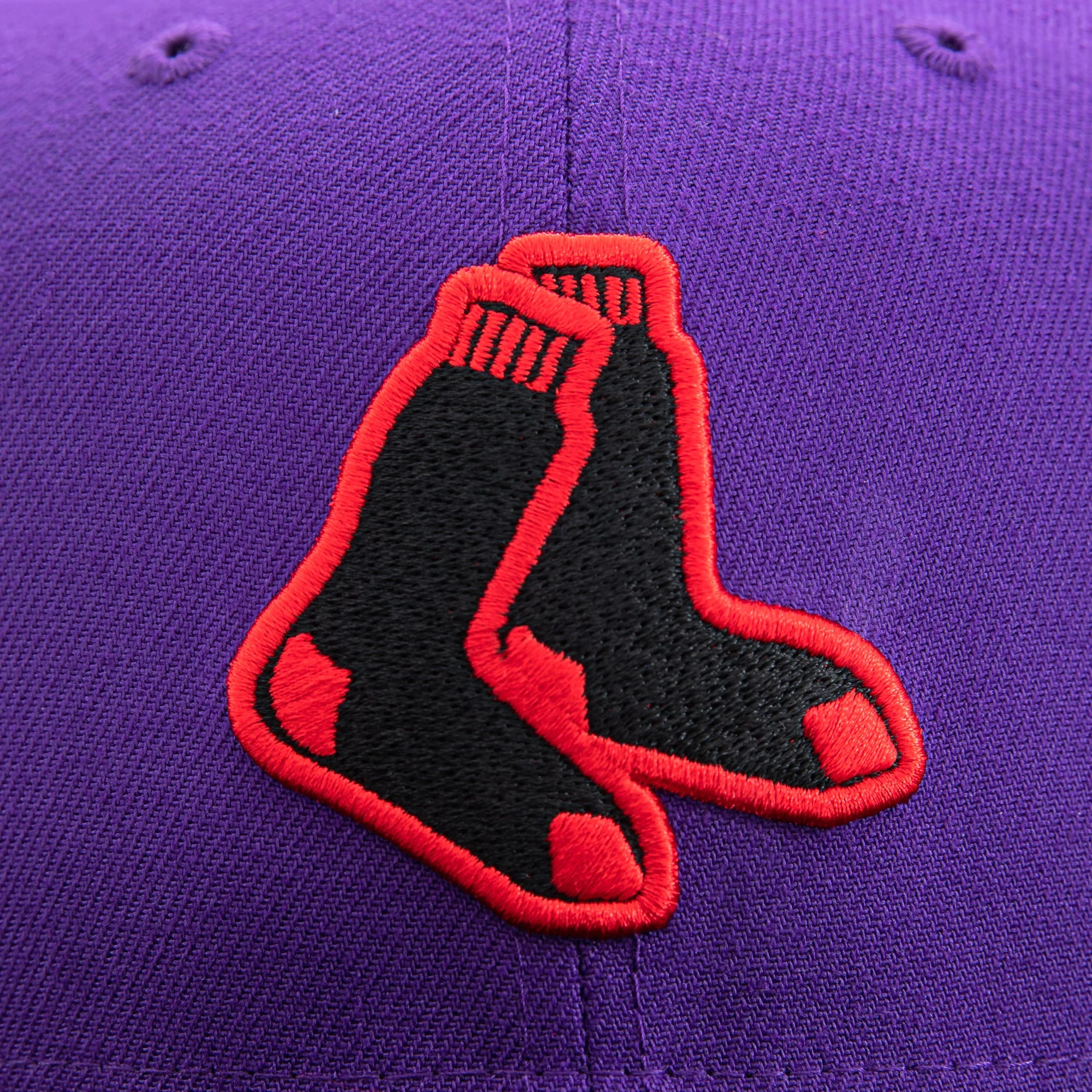 New Era  T-Dot Boston Red Sox 2004 World Series 59FIFTY Fitted Hat - Image 4