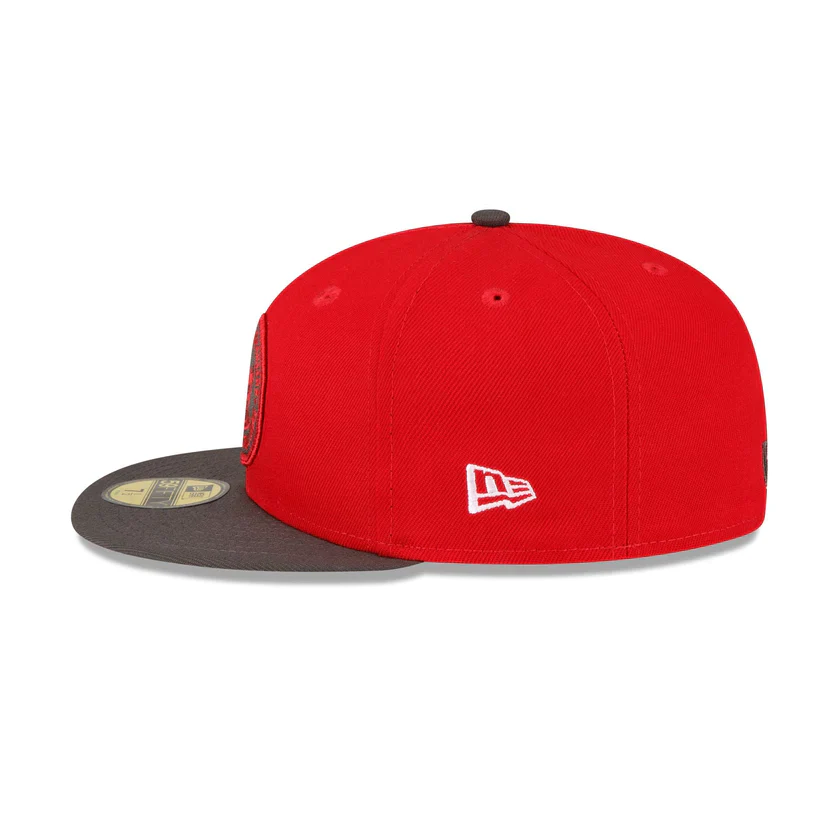 New Era Tampa Bay Buccaneers 2023 Sideline Team Patch 59FIFTY Fitted Hat - Image 4