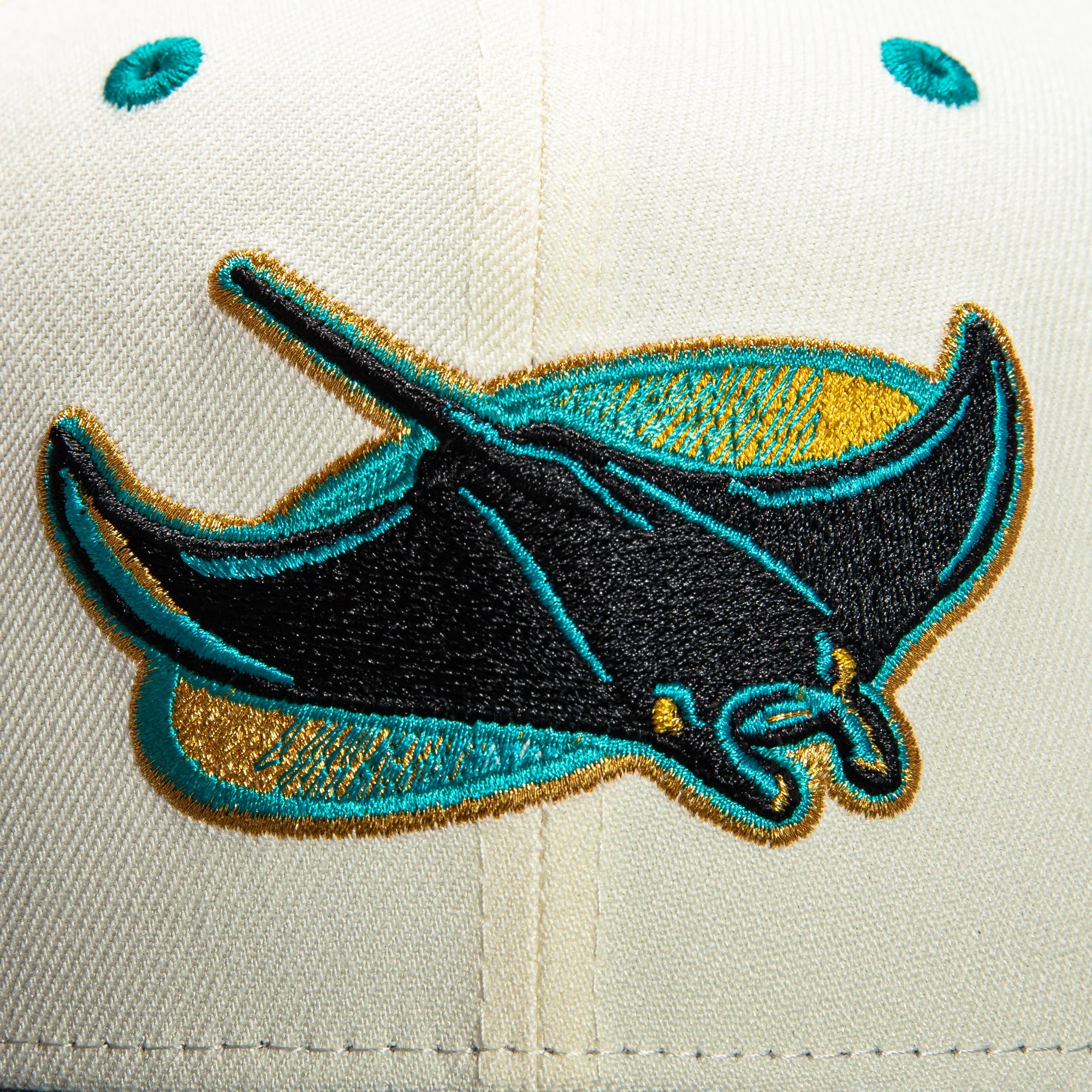 New Era Tropics Tampa Bay Rays 10th Anniversary 59FIFTY Fitted Hat - Image 4