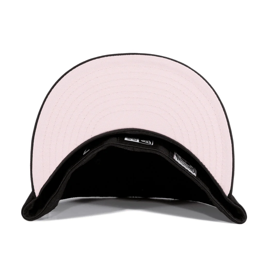 New Era New York Yankees 1999 World Series Pink Bottom Fitted Hat - Image 3